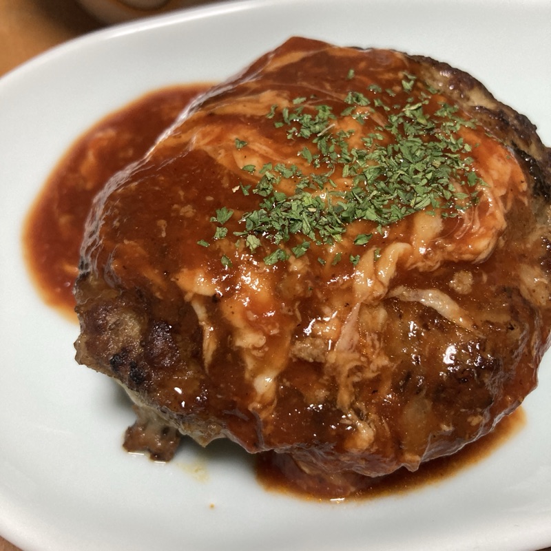 トマトソースのハンバーグ