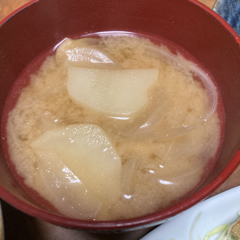 玉ねぎとじゃがいものお味噌汁