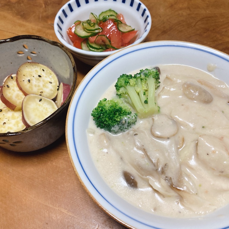 鶏とキノコのクリーム煮の献立