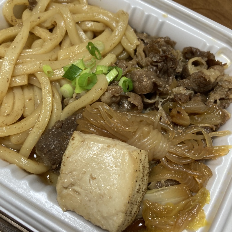 すき焼き鍋 お弁当のアップ