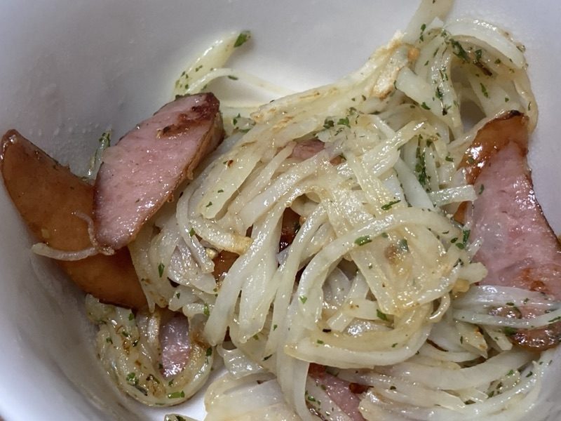 じゃがいもとウインナーの炒め物